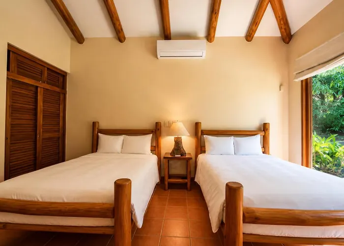 Acacia Villa *